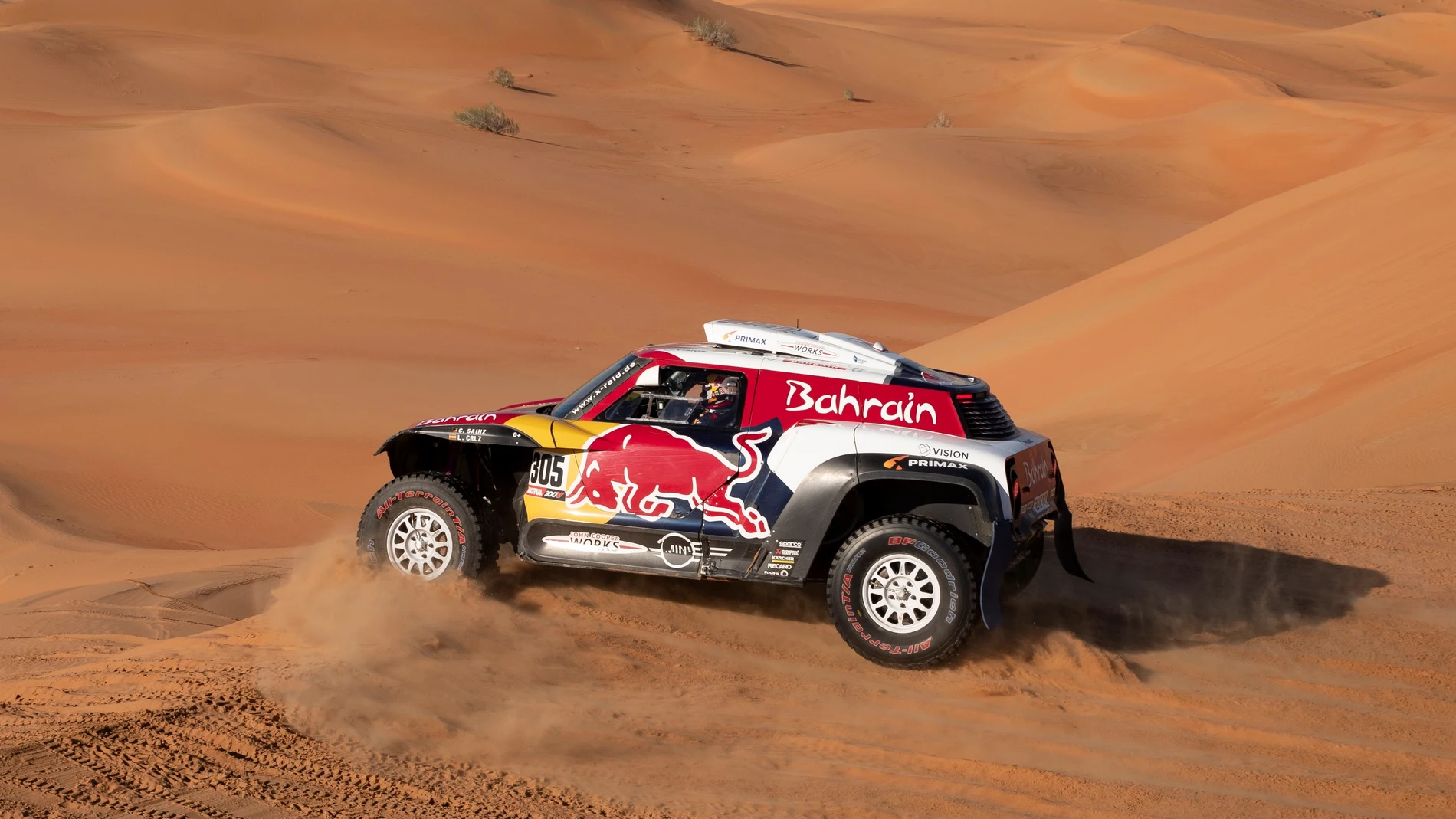 Carlos Sainz, en acción en las dunas de Arabia Saudí Carlos Sainz, en acción en las dunas de Arabia Saudí