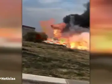 Investigan el incendio de una ambulancia con pasajeros en su interior Investigan el incendio de una ambulancia con pasajeros en su interior