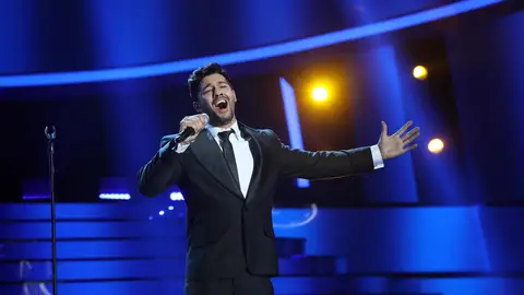 Jorge González emociona ‘En el último minuto’ de Miguel Poveda Jorge González emociona ‘En el último minuto’ de Miguel Poveda