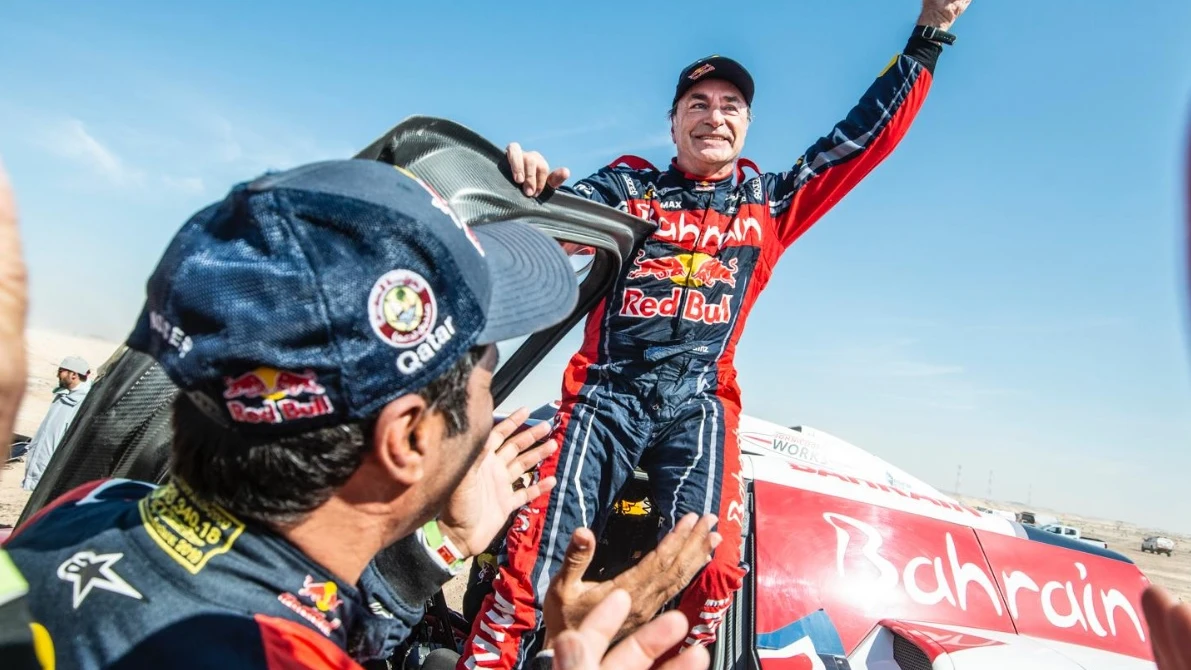 Carlos Sainz, tras ganar su tercer Dakar Carlos Sainz, tras ganar su tercer Dakar