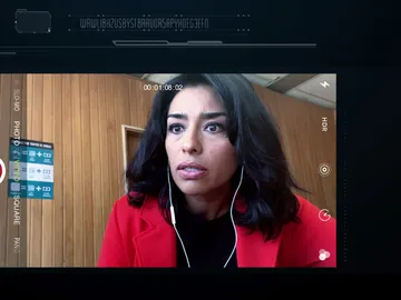 Angelita: “ Ya puedes mover el culo y solucionarme esto de una vez” Angelita: “ Ya puedes mover el culo y solucionarme esto de una vez”