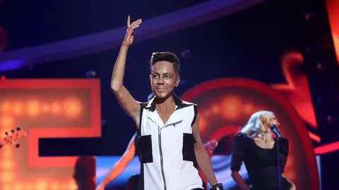 María Isabel revoluciona el plató como Romeo Santos en ‘Eres mía’ María Isabel revoluciona el plató como Romeo Santos en ‘Eres mía’