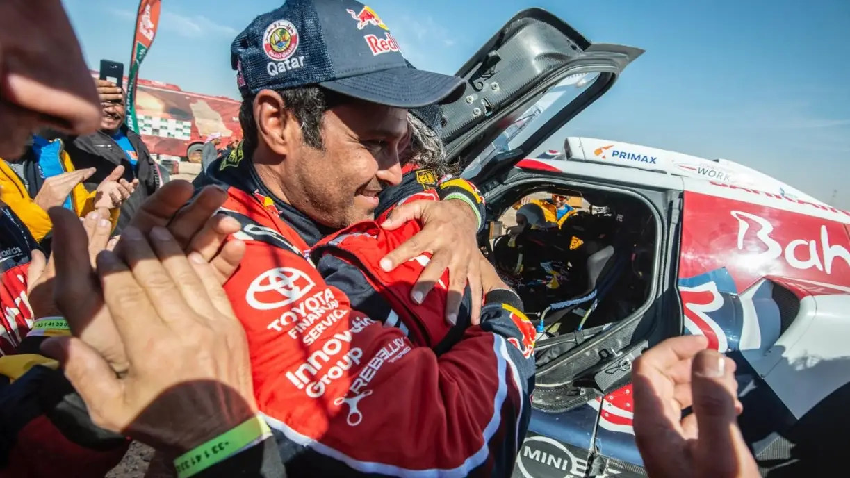 Carlos Sainz, felicitado tras ganar el Dakar 2020 Carlos Sainz, felicitado tras ganar el Dakar 2020