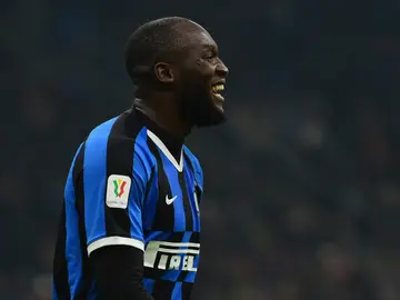 Lukaku comparte en sus redes una foto de su gigantesca cama Lukaku comparte en sus redes una foto de su gigantesca cama