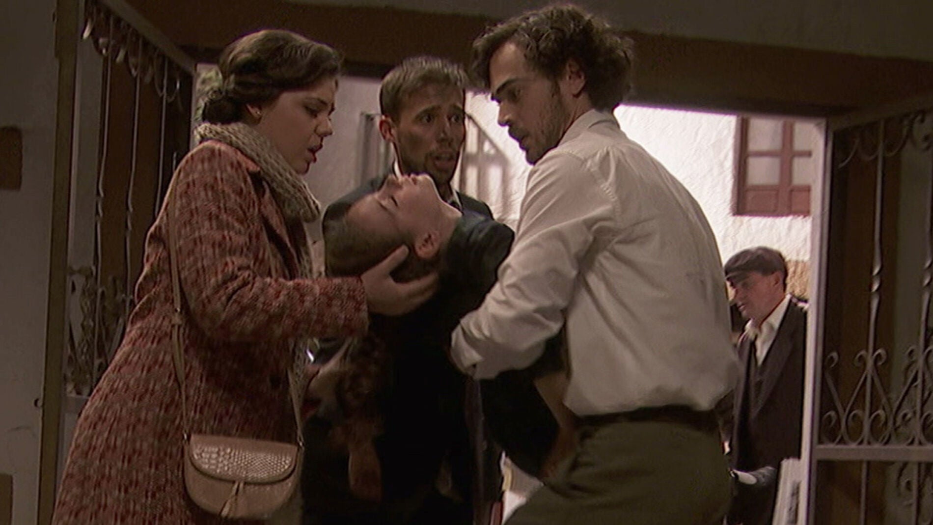 Los vecinos de Puente Viejo vuelven a sufrir las graves consecuencias de otro incendio