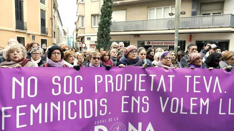 Concentración en apoyo a la asesinada en Terrassa Concentración en apoyo a la asesinada en Terrassa
