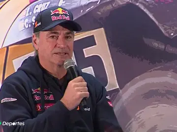 Carlos Sainz, tras su regreso del Dakar: "Me gustaría que la gente que critica que siga corriendo a mi edad, se lo piense" Carlos Sainz, tras su regreso del Dakar: "Me gustaría que la gente que critica que siga corriendo a mi edad, se lo piense"