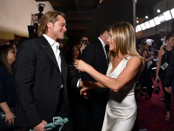 Brad Pitt y Jennifer Aniston durante su reencuentro en los SAG Awards  Brad Pitt y Jennifer Aniston durante su reencuentro en los SAG Awards
