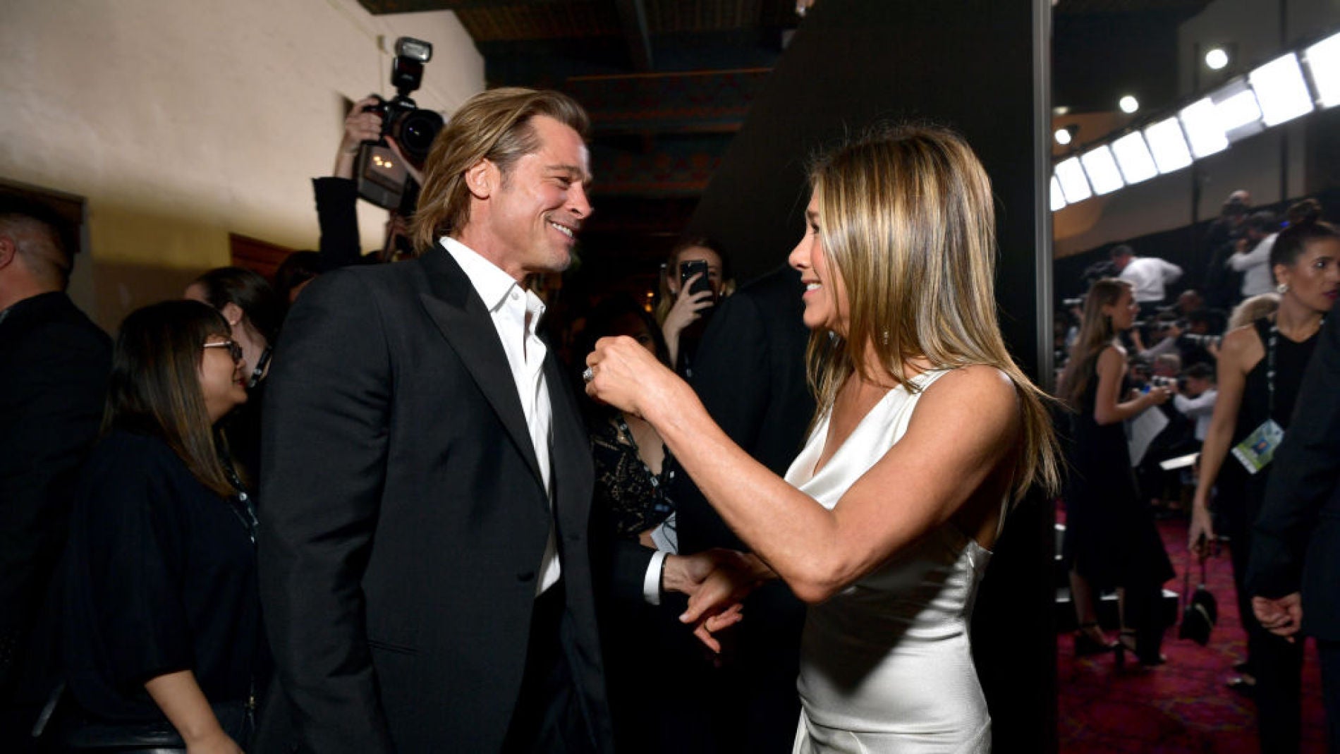 Brad Pitt y Jennifer Aniston, en el backstage de los Premios SAG