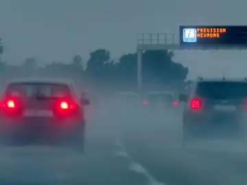 Una treintena de carreteras, entre ellas la A-7 en Alicante, permanece cortada Una treintena de carreteras, entre ellas la A-7 en Alicante, permanece cortada