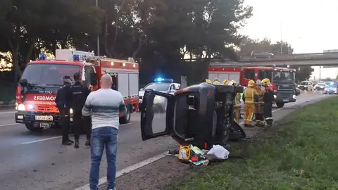 Una mujer se suicida y provoca un grave accidente en Mallorca Una mujer se suicida y provoca un grave accidente en Mallorca