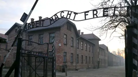 Entrada de Auschwitz Entrada de Auschwitz