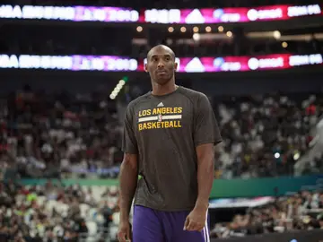 Kobe Bryant, antes de un partido con los Lakers Kobe Bryant, antes de un partido con los Lakers