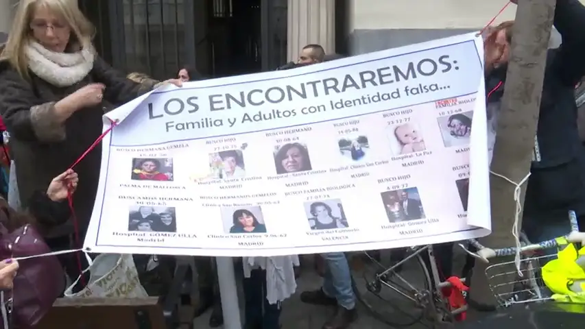 Manifestaci&oacute;n de las familias de beb&eacute;s robados