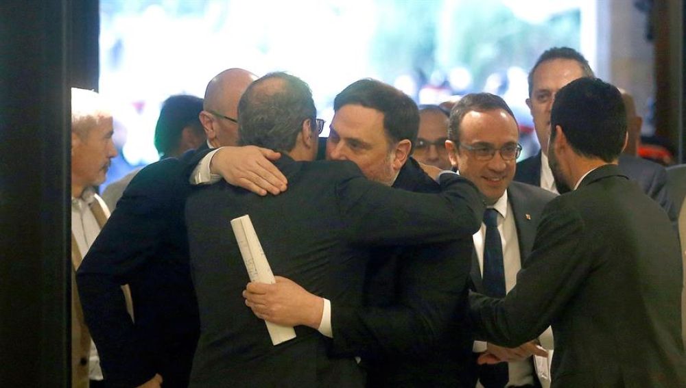 El abrazo entre Quim Torra y Oriol Junqueras