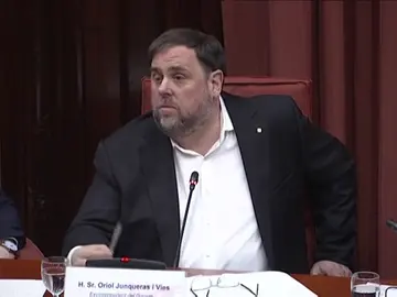 Oriol Junqueras: "Hay gente más honrada en la cárcel que los poderosos que nos condenan cada día" Oriol Junqueras: "Hay gente más honrada en la cárcel que los poderosos que nos condenan cada día"