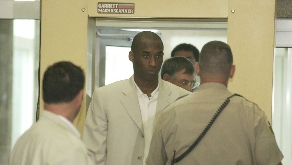 Kobe Bryant durante su juicio en 2003