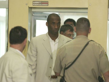 Kobe Bryant durante su juicio en 2003