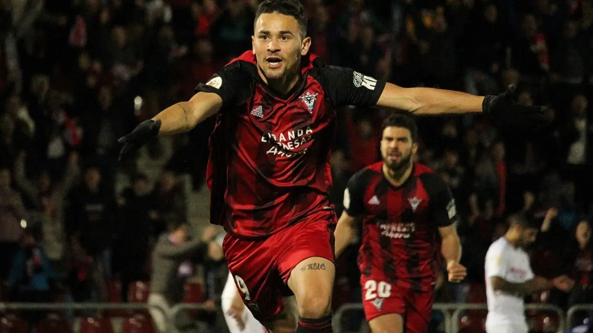 El Mirandés celebra un gol ante el sevilla El Mirandés celebra un gol ante el sevilla