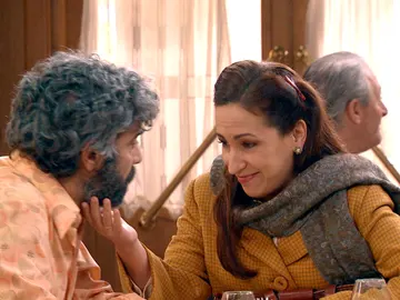 Sofía, enamorada de un torpe Curtis Sofía, enamorada de un torpe Curtis