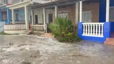 Los vecinos de Nules denuncian la dramática situación de sus playas Los vecinos de Nules denuncian la dramática situación de sus playas