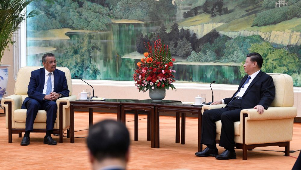 El director general de la Organización Mundial de la Salud (OMS), Tedros Adhanom Ghebreyesus, durante su reunión en Pekín con el presidente chino Xi Jinping 