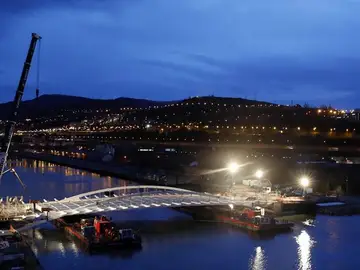 Nuevo puente en Bilbao Nuevo puente en Bilbao