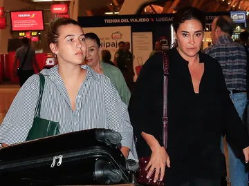 Vicky Martín Berrocal y su hija, Alba Díaz Vicky Martín Berrocal y su hija, Alba Díaz