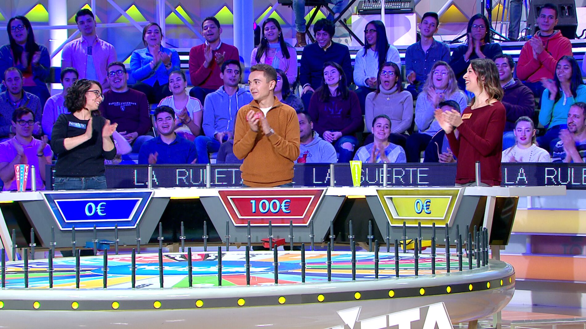  Jorge Fern&aacute;ndez, sorprendido por el reencuentro de una gata con su due&ntilde;o en 'La ruleta de la suerte'