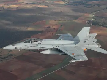 F-18 F-18