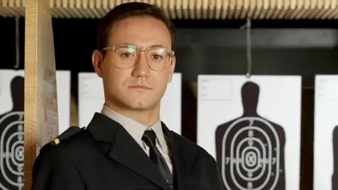 Carlos Santos en Los hombres de Paco Carlos Santos en Los hombres de Paco