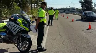 Control de carretera de la Guardia Civil Control de carretera de la Guardia Civil