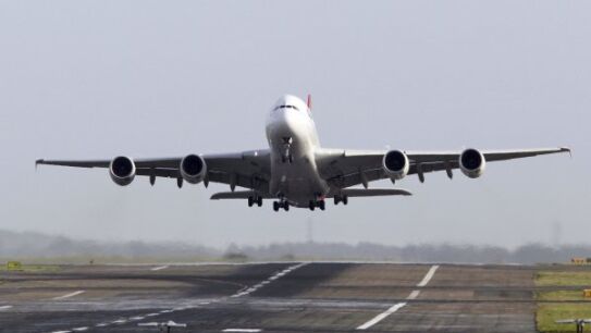 Avi&oacute;n en Barajas