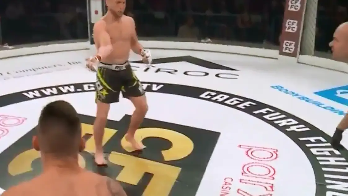 La impactante lesión de Pat Sabatini en una pelea de MMA La impactante lesión de Pat Sabatini en una pelea de MMA