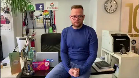 Facebook celebra su 16 aniversario entre luces y sombras Facebook celebra su 16 aniversario entre luces y sombras