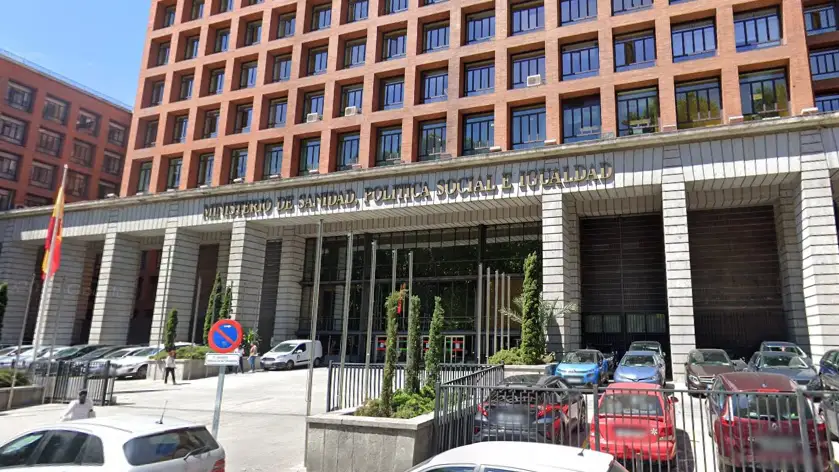 Los médicos MIR se movilizan contra la nueva forma de adjudicar las plazas de forma telemática Los médicos MIR se movilizan contra la nueva forma de adjudicar las plazas de forma telemática
