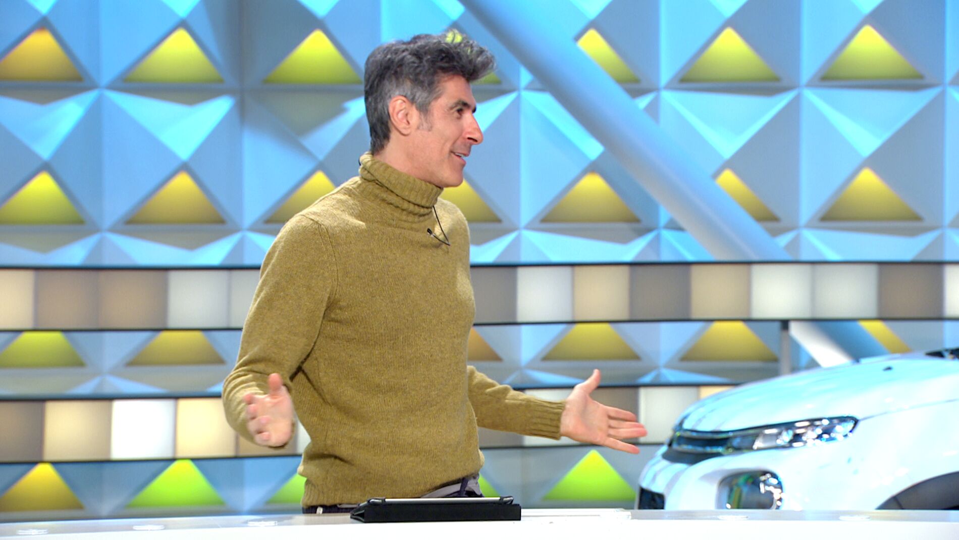 La reflexi&oacute;n de Jorge Fern&aacute;ndez sobre las llamadas de tel&eacute;fono en 'La ruleta de la suerte'