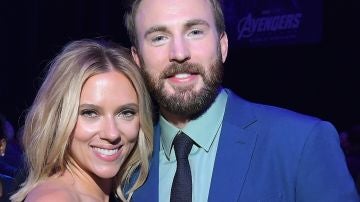 Scarlett Johansson y Chris Evans en la premiere de 'Vengadores: Endgame'