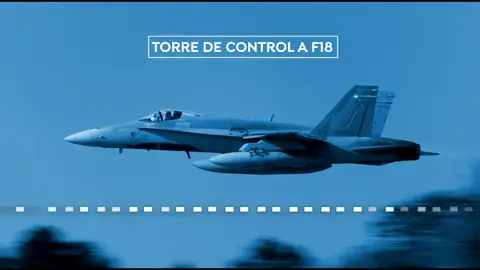 Conversación entre el piloto del F-18 y la torre de control durante la inspección del avión de Air Canada Conversación entre el piloto del F-18 y la torre de control durante la inspección del avión de Air Canada