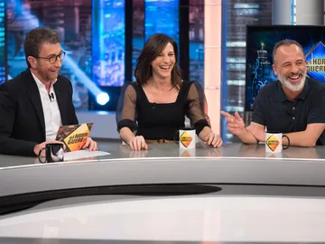 Malena Alterio explica en 'El Hormiguero 3.0' la relación entre el fuet y el sexo anal Malena Alterio explica en 'El Hormiguero 3.0' la relación entre el fuet y el sexo anal