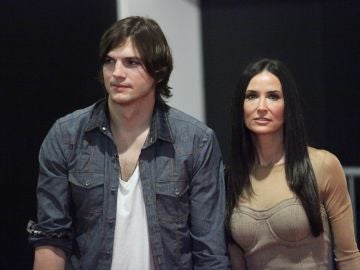 Ashton Kutcher y Demi Moore Ashton Kutcher y Demi Moore