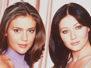 Alyssa Milano y Shannen Doherty como Phoebe y Prue en 'Embrujadas' Alyssa Milano y Shannen Doherty como Phoebe y Prue en 'Embrujadas'
