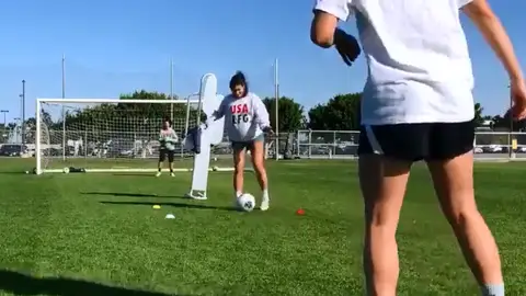 Alex Morgan entrenando embarazada Alex Morgan entrenando embarazada