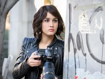 Megan Montaner en Sin identidad Megan Montaner en Sin identidad