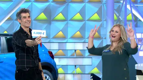 La espectacular remontada de Rosa en 'La ruleta de la suerte' para resolver el panel final La espectacular remontada de Rosa en 'La ruleta de la suerte' para resolver el panel final