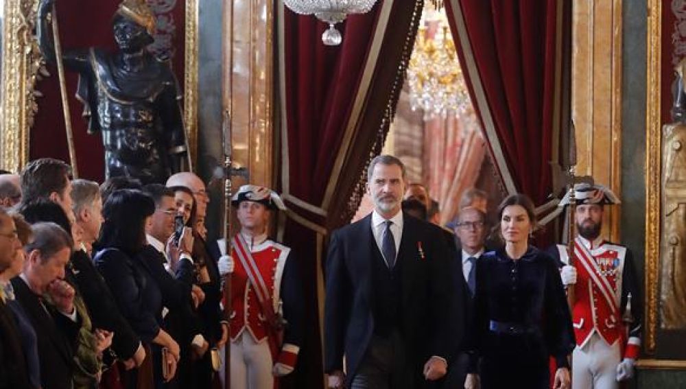 Los Reyes Felipe y Letizia en la recepción del cuerpo diplomático