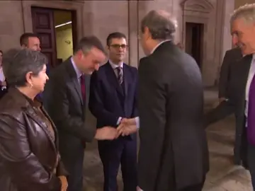El vídeo viral del saludo de Iván Redondo a Joaquim Torra El vídeo viral del saludo de Iván Redondo a Joaquim Torra