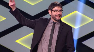 El divertido homenaje de Juanra Bonet a '¡Ahora caigo!' en '¡Boom!'