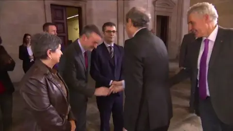 El vídeo viral del saludo de Iván Redondo a Joaquim Torra El vídeo viral del saludo de Iván Redondo a Joaquim Torra