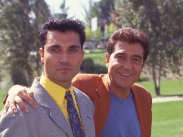 Andrés Pajares junto a su hijo 